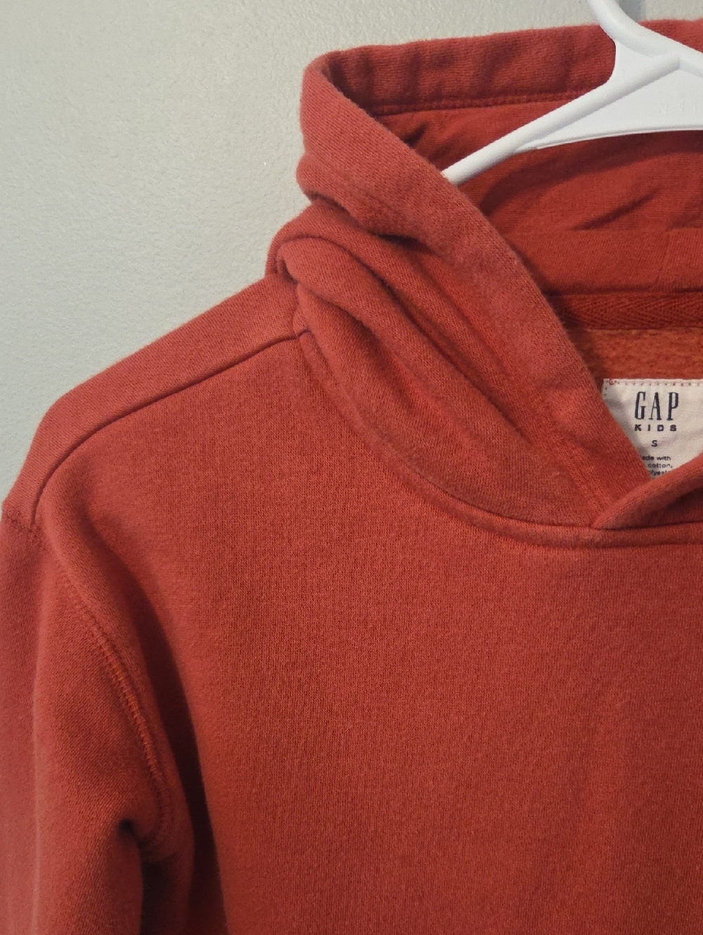 3/$15 Gap Hooded Sweatshirt (XS) - Picture 4 of 5